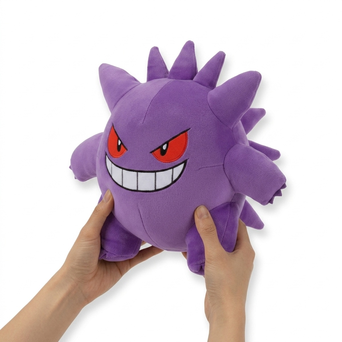 Gengar Knuffel in handen