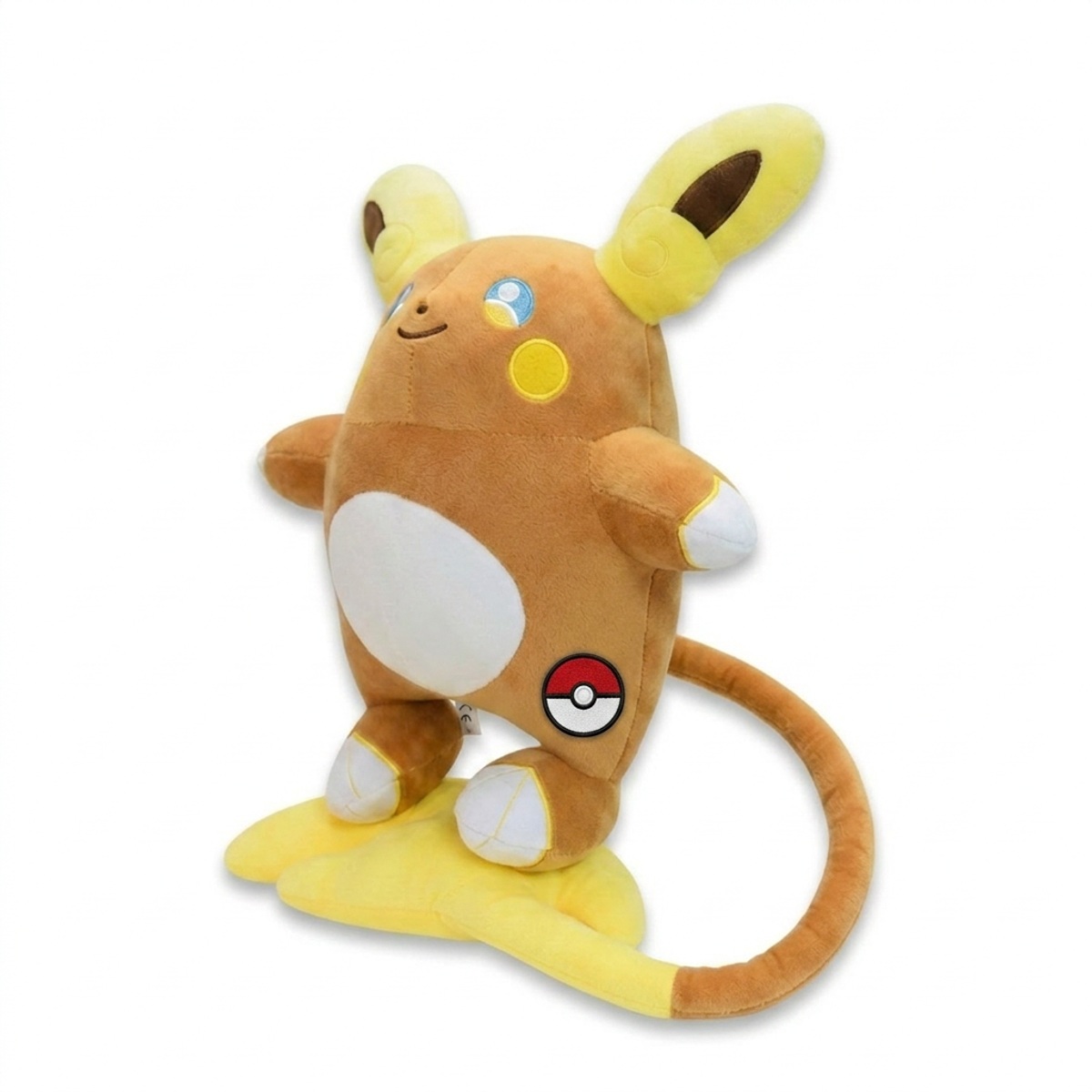 Raichu Knuffel met badge die de echtheid bewijst.