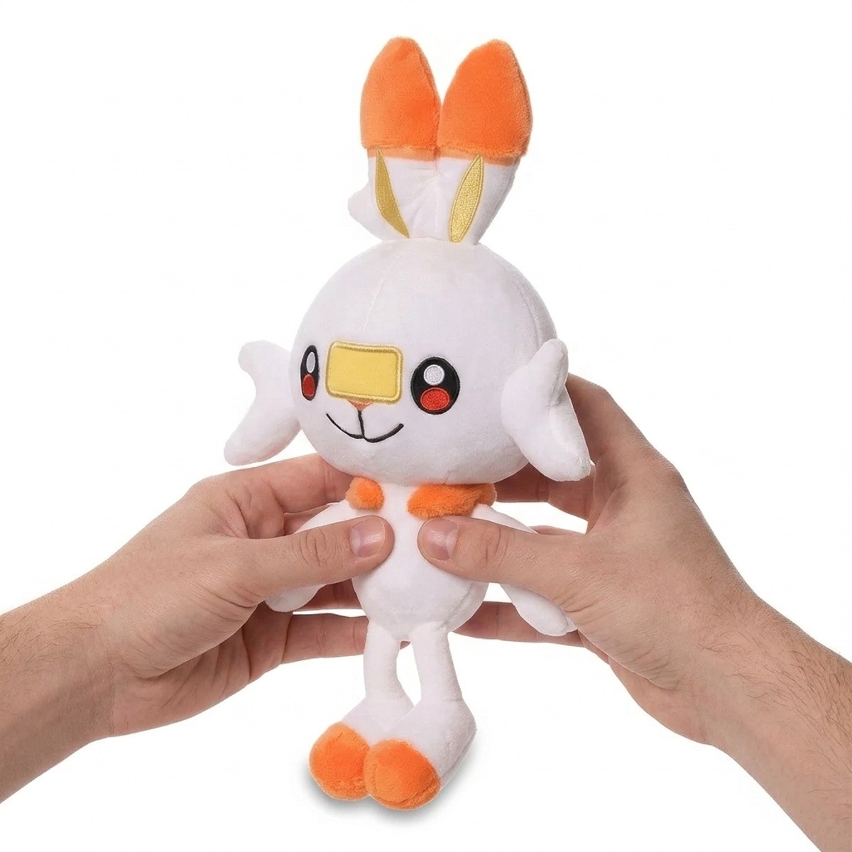 Scorbunny Knuffel in de hand